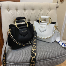 Luxury women's one-shoulder handbag