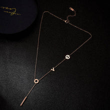 Mother's Day Mama Letter Pendant Necklace