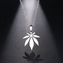 The maple leaf pendant