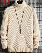 Solid knitted turtle neck sweater